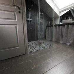 Parquet contrecollé chêne vieilli noir 15X140/180/220 mm, Planchers Rétro réf. 32 Black, vernis