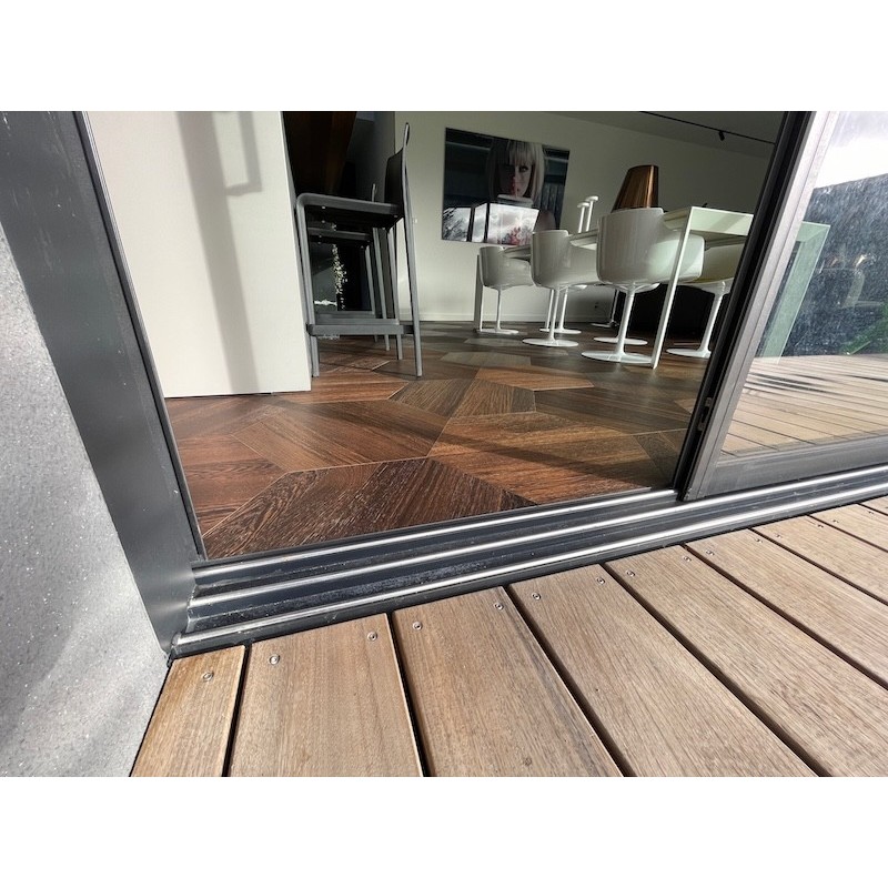 Lot de 16,35 m² Parquet contrecollé Wengé Hexagone 580 X 502 mm brut, STP WOODFLOORING STP0004