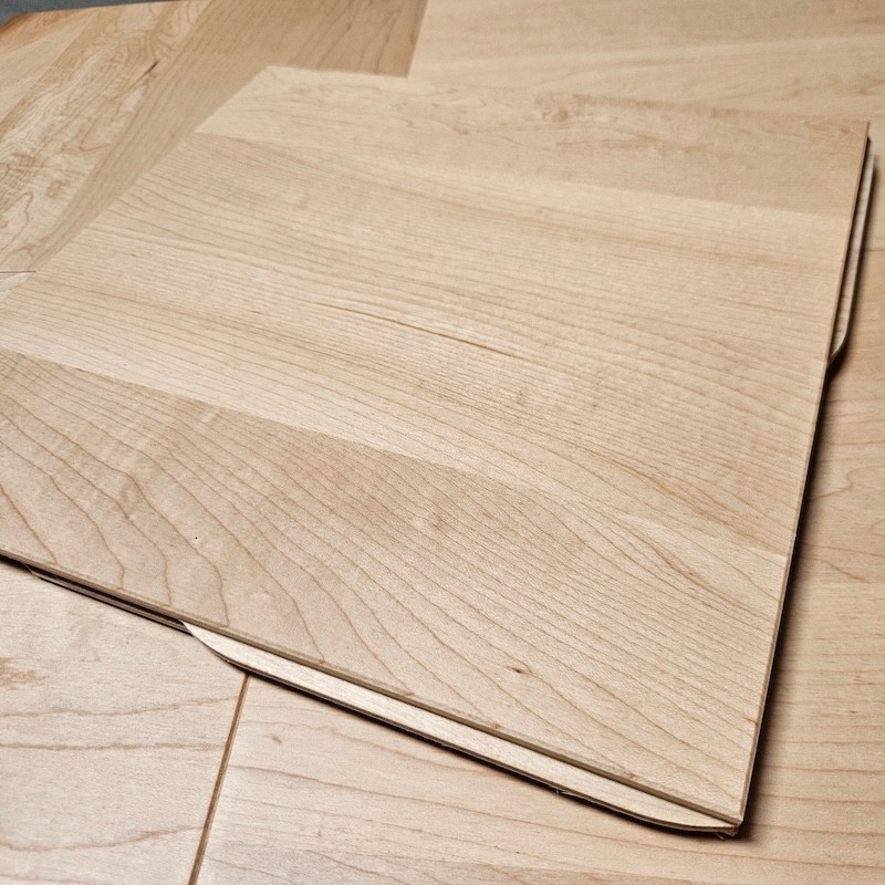 LOT DE 3,36 M² PARQUET CONTRECOLLÉ ERABLE 290 X 290 MM BRUT, STP WOODFLOORING STP0005